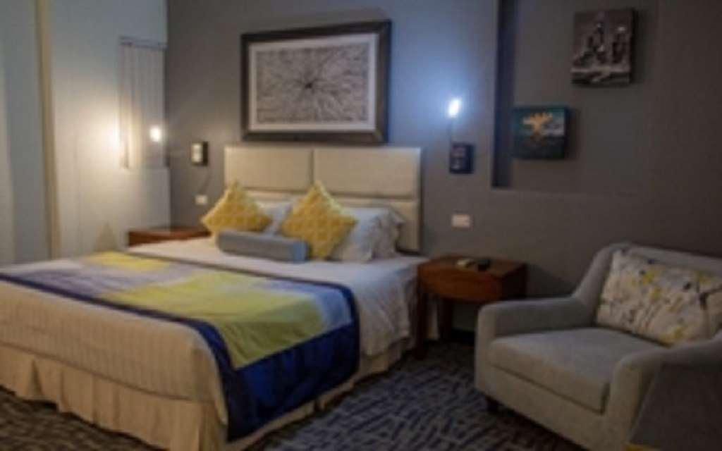 Century Hotel Garapan Δωμάτιο φωτογραφία